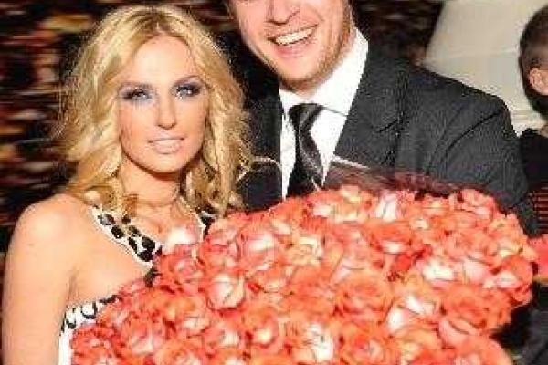 Экс-солистка группы "Фабрика" прокомментировала слухи о своей беременности