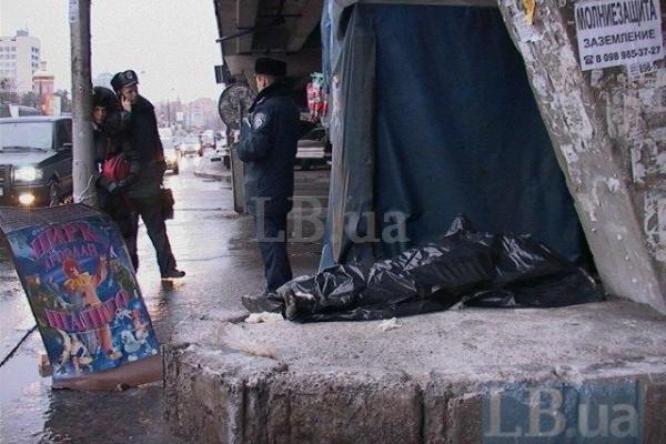 Столичные полицейские случайно обнаружили труп мужчины  Столичные полицейские случайно обнаружили труп мужчины