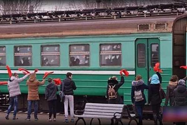 Мэр Луганска: Мы не претендуем на чужую землю – мы хотим со всеми жить в мире и дружбе Мэр Луганска: Мы не претендуем на чужую землю – мы хотим со всеми жить в мире и дружбе