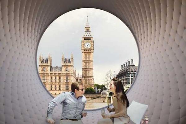 В Париже на берегу Сены появится необычный престижный отель в виде колеса обозрения