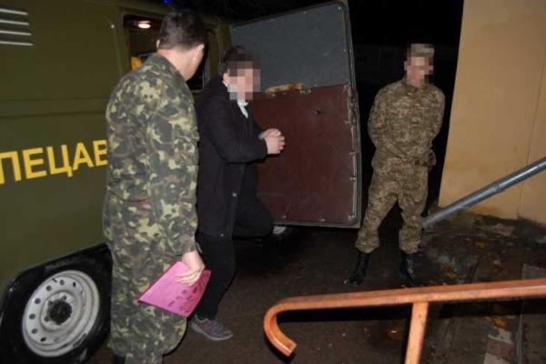 Террориста, который находился в международном розыске задержали сотрудники СБУ на Черниговщине Террориста, который находился в международном розыске задержали сотрудники СБУ на Черниговщине