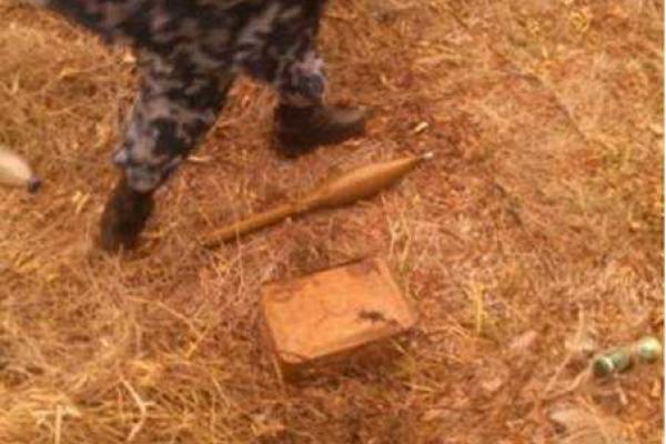 Сотрудники СБУ обнаружили три схрона с боеприпасами в районе проведения АТО Сотрудники СБУ обнаружили три схрона с боеприпасами в районе проведения АТО