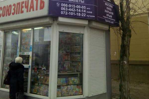 Жители оккупированного Луганска показали свой хмурый неприветливый город Жители оккупированного Луганска показали свой хмурый неприветливый город