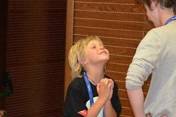 Актер Константин Хабенский показал новые фото подросшего сына