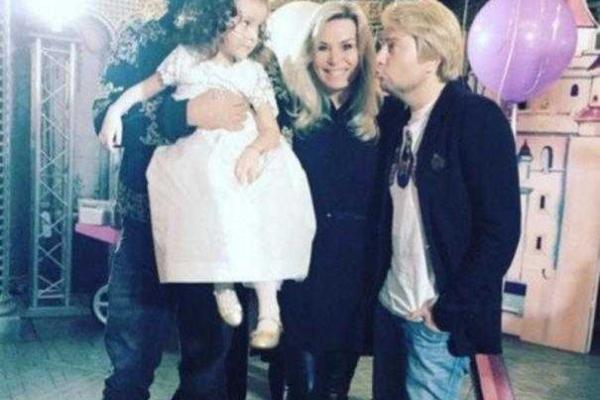 Филипп Киркоров широко отметил день рождения дочери в престижном ресторане