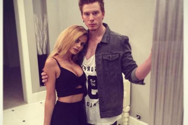 Звездный сын Никита Пресняков перестал скрывать чувства к своей возлюбленной