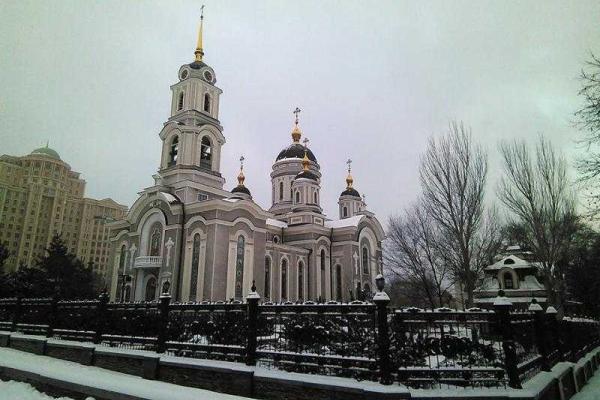 Жители Донецка показали, как выглядит оккупированный город в преддверие Нового года. Фоторепортаж Жители Донецка показали, как выглядит оккупированный город в преддверие Нового года. Фоторепортаж