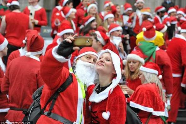 В Лондоне состоялся ежегодный фестиваль Санты
