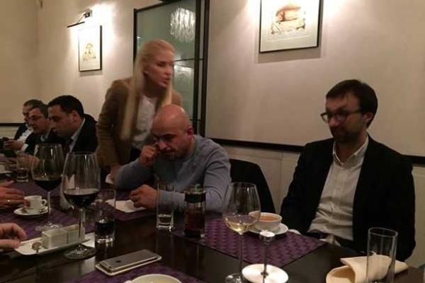 Саакашвили с нардепами-антикоррупционерами устроили заседание в... самом дорогом японском ресторане Киева