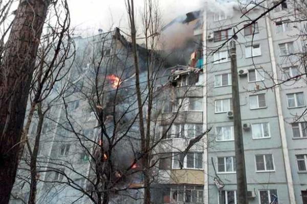 В российском Волгограде не исключают версию применения взрывного устройства при взрыве многоэтажного дома В российском Волгограде не исключают версию применения взрывного устройства при взрыве многоэтажного дома