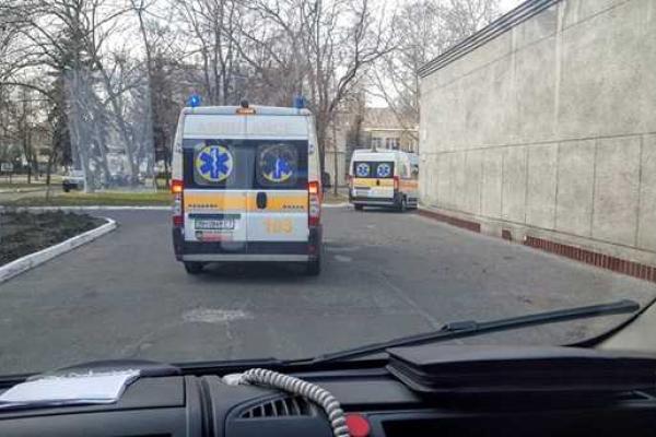 В Военно-медицинский клинический центр Одессы доставили раненых бойцов из зоны АТО В Военно-медицинский клинический центр Одессы доставили раненых бойцов из зоны АТО