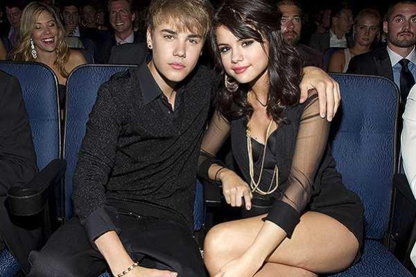 Джастин Бибер решил вернуться к давно покинутой возлюбленной