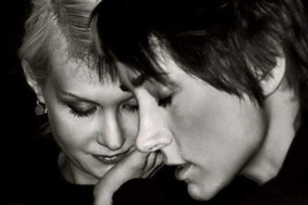 Актриса и режиссер Рената Литвинова поделилась с фанатами селфи Земфиры 