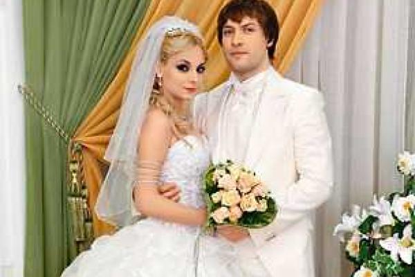 Актриса Дарья Сагалова не впустила в дом любимого мужа-добытчика