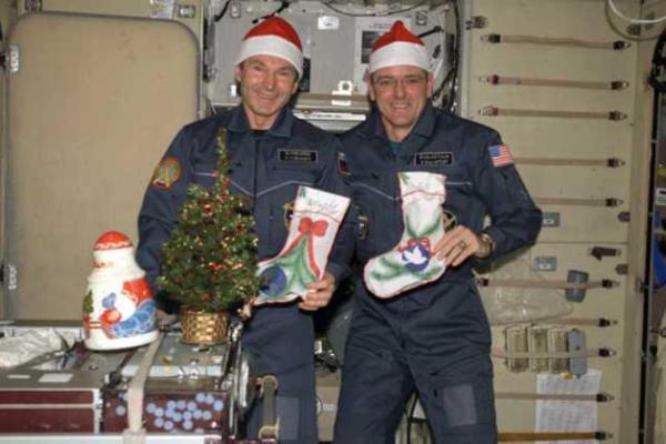 Астронавты МКС отпраздновали Рождество на борту космической станции