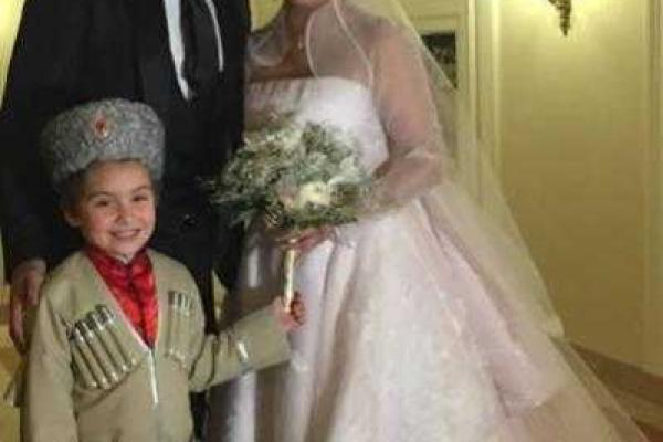 Филипп Киркоров стал свидетелем на свадьбе оперной дивы Анны Нетребко Филипп Киркоров стал свидетелем на свадьбе оперной дивы Анны Нетребко