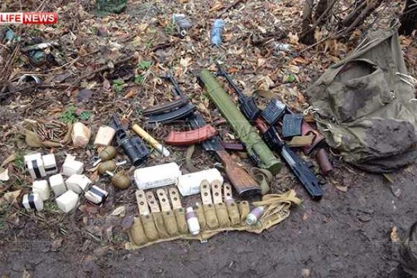 Российские пограничники "застукали" на своей территории вооруженных боевиков с Донбасса