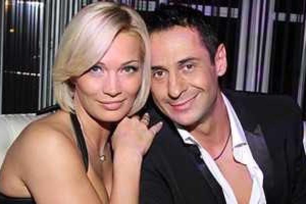 Жена певца Стаса Костюшкина придумала имя новорожденному сыну Жена певца Стаса Костюшкина придумала имя новорожденному сыну