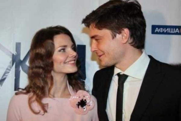 Актриса Елизавета Боярская прокомментировала слухи о своем разводе