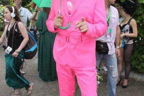 Фанаты от души посмеялись над нарядом Филиппа Киркорова