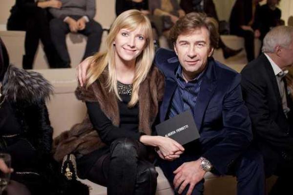 Жену певца Валерия Сюткина срочно прооперировали