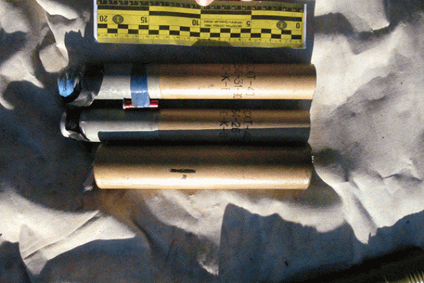 Сотрудники СБУ на Луганщине обнаружили тайник с боеприпасами на приусадебном участке частного дома