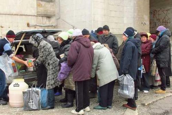 Голод, нищета и "русский мир" оккупированного Луганска глазами журналиста