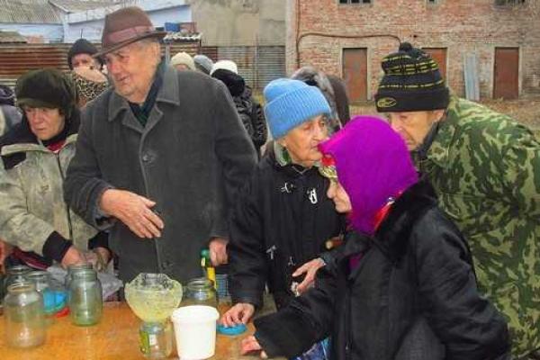 Голод, нищета и "русский мир" оккупированного Луганска глазами журналиста