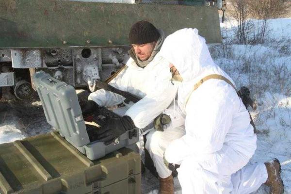 Вблизи Светлодарска обнаружена российская кассетная противотанковая мина, запрещенная Минскими договоренностями Вблизи Светлодарска обнаружена российская кассетная противотанковая мина, запрещенная Минскими договоренностями