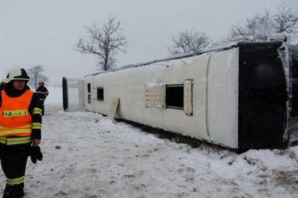 В Чехии перевернулся автобус c белорусскими туристами: пострадало 15 человек В Чехии перевернулся автобус c белорусскими туристами: пострадало 15 человек
