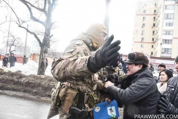 В Одессе произошла потасовка между иностранцами и сотрудниками спецназа: есть пострадавшие В Одессе произошла потасовка между иностранцами и сотрудниками спецназа: есть пострадавшие