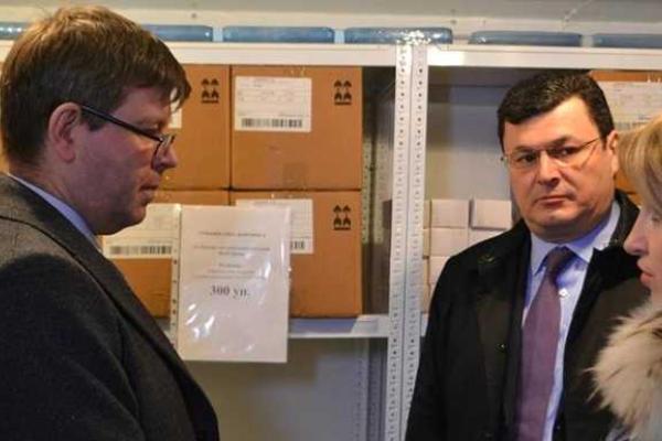 Украина получила от правительства Литвы лекарства от гриппа