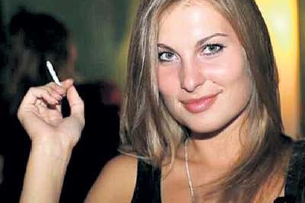 Новая возлюбленная Марата Башарова переехала жить к актеру Новая возлюбленная Марата Башарова переехала жить к актеру