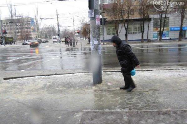 В Мариуполе объявлено штормовое предупреждение: ожидается туман, гололед и сильный ветер В Мариуполе объявлено штормовое предупреждение: ожидается туман, гололед и сильный ветер