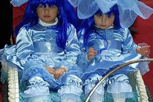 Певица Камалия впервые показала публике лица своих дочерей