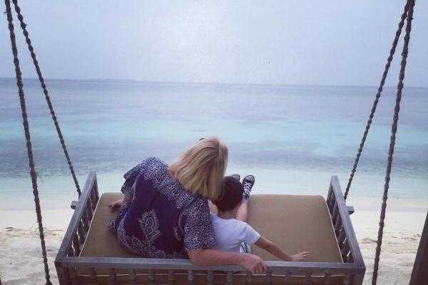 Певица Анастасия Стоцкая отдыхает на Мальдивах без любимого мужа