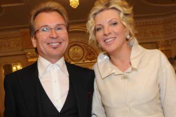 Певица Ольга Зарубина подала иск против Александра Малинина и его жены