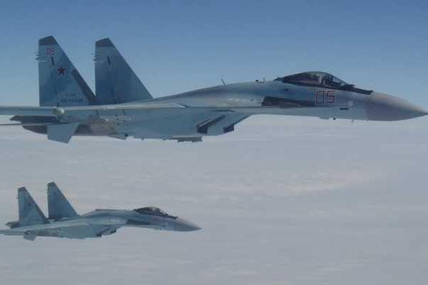 Россия направила в Сирию 4 новейших истребителя