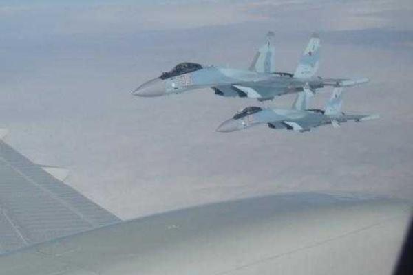 Россия направила в Сирию 4 новейших истребителя