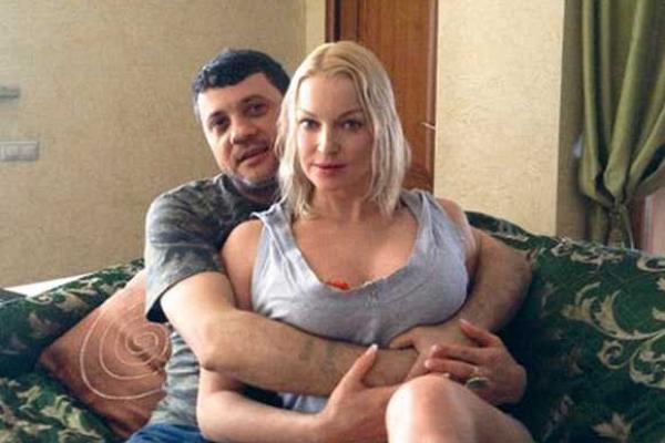 Маме Анастасии Волочковой не понравился ни один из ее возлюбленных