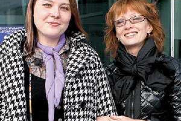 Певица Ольга Зарубина подала иск против Александра Малинина и его жены