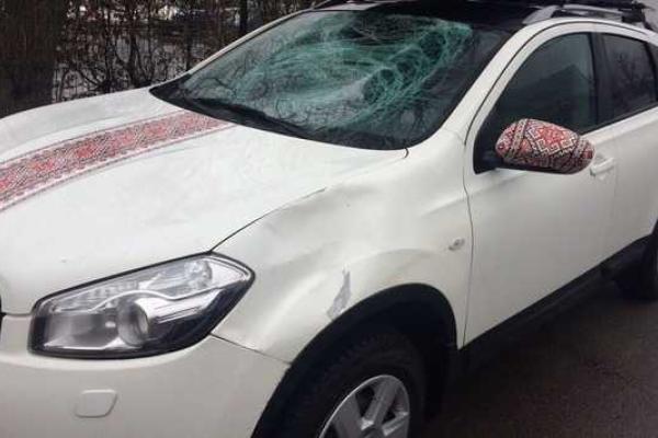 В Сеть попали фото автомобиля актрисы Владлены Марчак после ДТП в Карпатах В Сеть попали фото автомобиля актрисы Владлены Марчак после ДТП в Карпатах