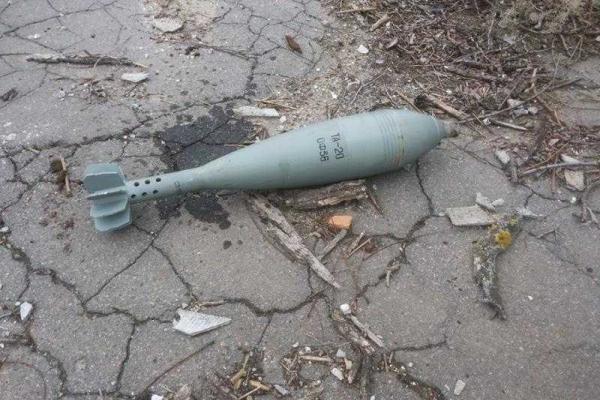 Уходя из Широкино боевики оставили сотни смертоносных "сюрпризов": заминирован практически каждый дом Уходя из Широкино боевики оставили сотни смертоносных "сюрпризов": заминирован практически каждый дом