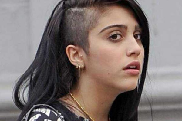 Мадонна опубликовала в Іnstagram пикантный снимок 19-летней дочери