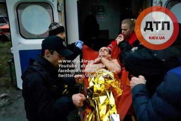 Житель Киева в пьяном угаре зарезал несовершеннолетнего племянника и выкинул его из окна 8-го этажа