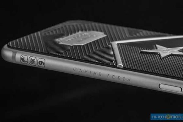 В России в преддверии 23 февраля выпустили патриотические смартфоны