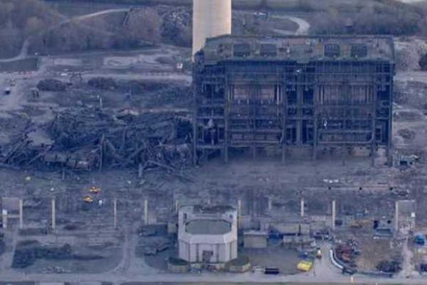 В Британии на частично разрушенной электростанции произошел взрыв
