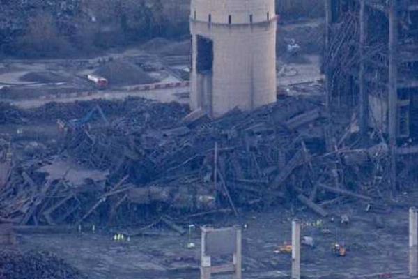 В Британии на частично разрушенной электростанции произошел взрыв