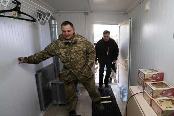 Экс-глава СБУ: в Украине откат в "оборонке" составляет 40% от стоимости заказа