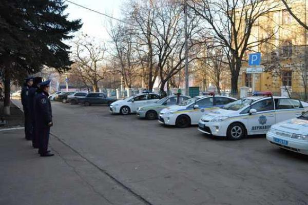На улицы Славянска и Краматорска выходят на патрулирование силовики из "групп тяжелой полиции" На улицы Славянска и Краматорска выходят на патрулирование силовики из "групп тяжелой полиции"